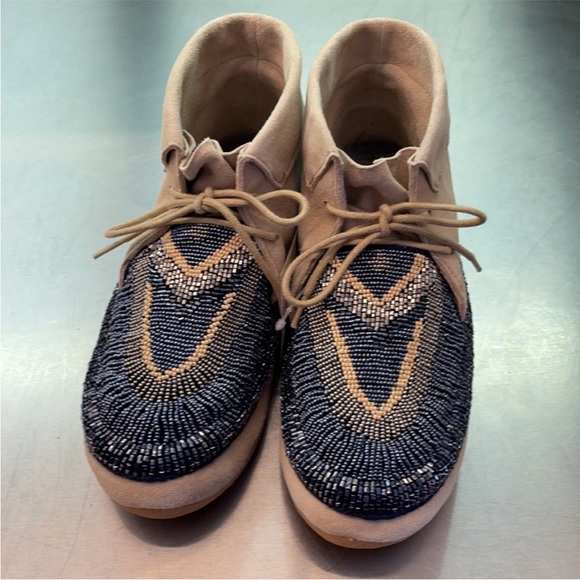 SUNDANCE LAIDBACK LONDON FULLY BEADED LEATHER “INCA” MOCCASINS SIZE 8.5 - Picture 2 of 10